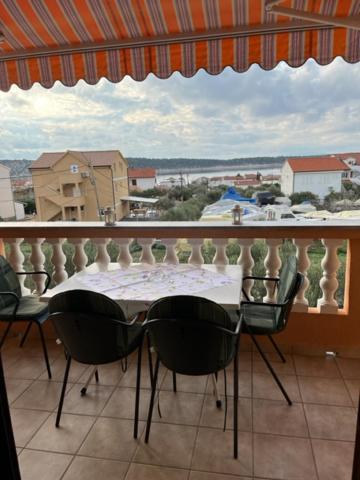 Mira Apartamento Barbat na Rabu Exterior foto
